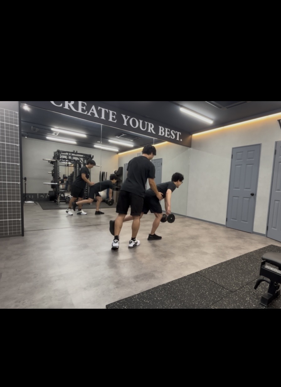 40代男性のためのダイエットサポートを提供するWeLuxで、筋トレ初心者でも安心してスタート！